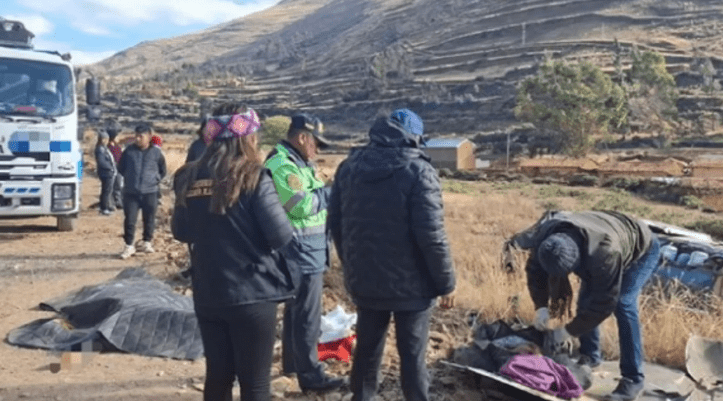 Tragedia en Perú: Un colectivo que llevaba una orquesta folklorica desbarrancó y fallecieron 9&nbsp;personas