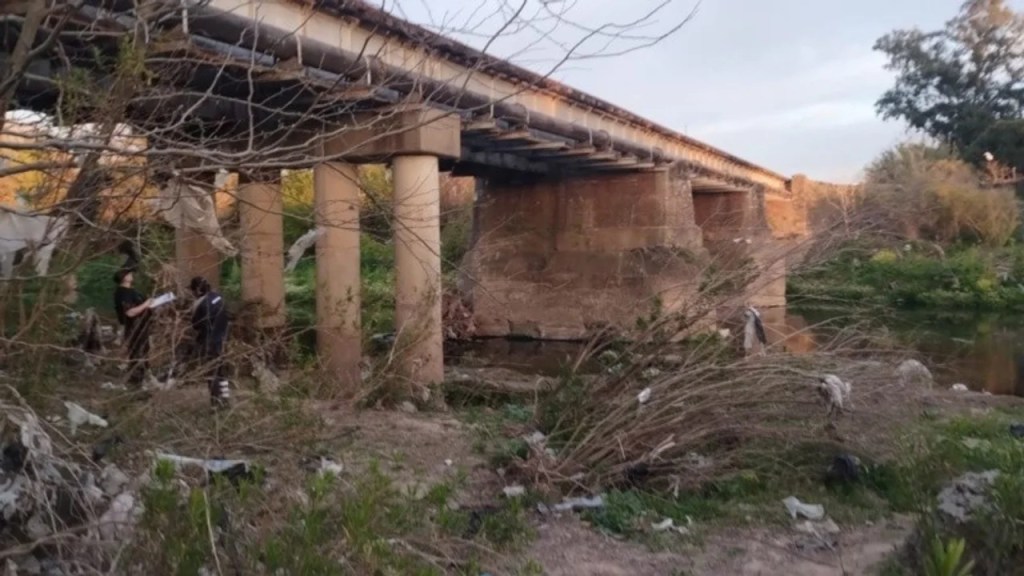 Falleció un hombre al caer de un puente ferroviario sobre el arroyo Saladillo en&nbsp;Rosario