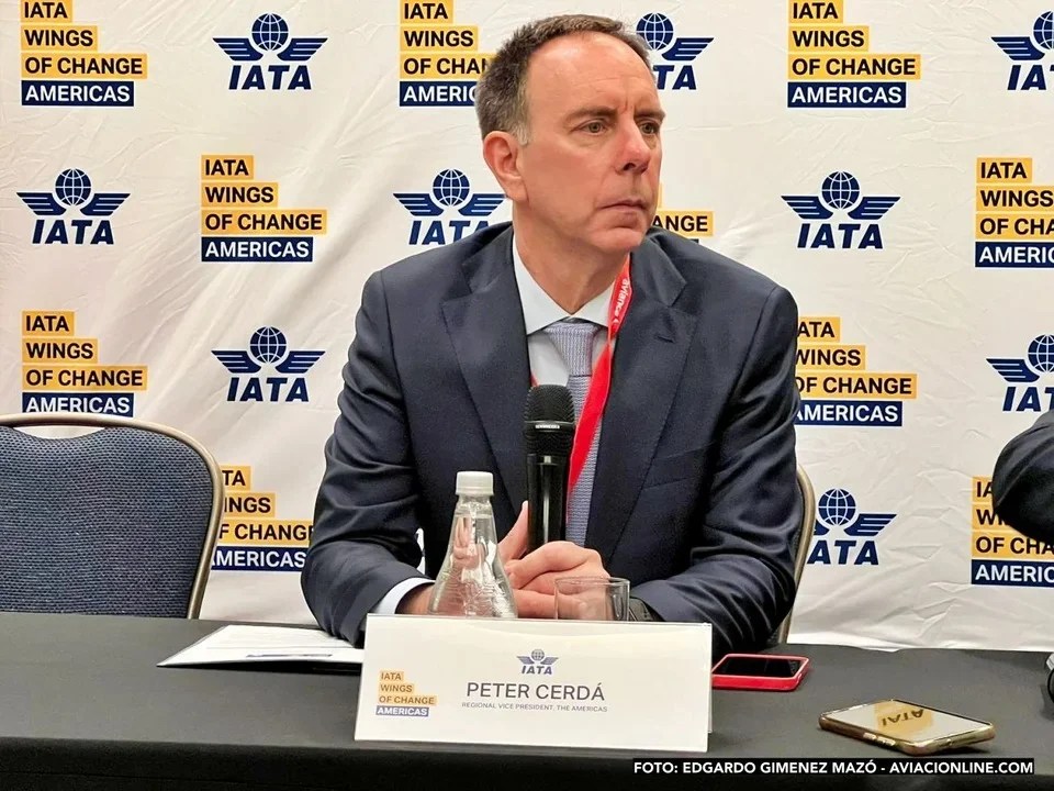 IATA respalda la decisión del Gobierno de regular la esencialidad de la actividad aeronáutica en&nbsp;Argentina