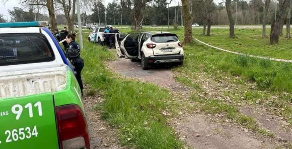 Un ex policía de la Federal citó a su pareja en el parque Pereyra Iraola, intentó matarla delante de su bebé y se&nbsp;suicidó