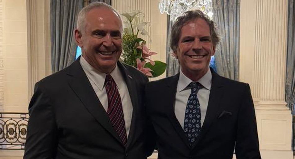 Alec Oxenford estrenó su traje de embajador en Estados Unidos con una cena junto a Marc&nbsp;Stanley