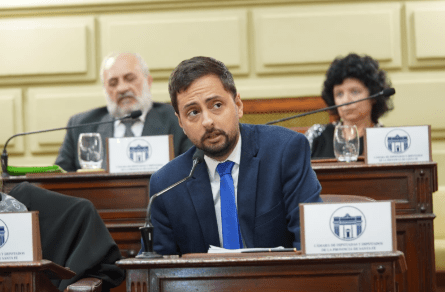 El bloque de Amalia Granata se opone rotundamente a la reforma de Pullaro: “Lo único que hacen es quitarle la posibilidad de progreso a los&nbsp;santafesinos”