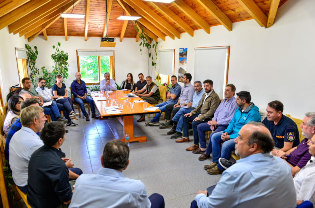 En Neuquén no se destruye el Estado, se hace eficiente: Rolo Figueroa controla el gasto de las empresas&nbsp;públicas