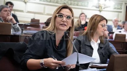 Amalia Granata reveló un dato alarmante: El sueldo de un senador provincial equivale al de 300 policías, 300 maestros y 300 médicos por&nbsp;mes.