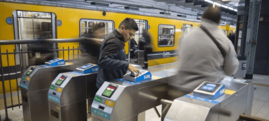 Paro de subte y premetro por una hora este&nbsp;viernes