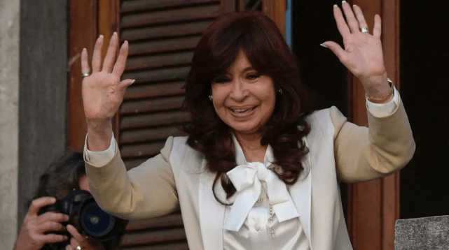 El municipio de Avellaneda impide militar la figura de&nbsp;Cristina